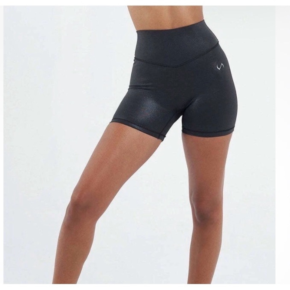 TLF Gerana High Waisted Workout Shorts 2.0 Size medium Black Chrome